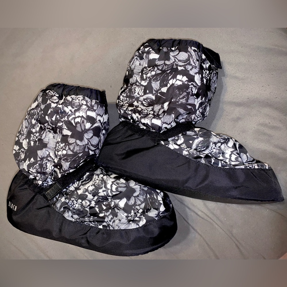 2/$50 Bloch Ballet Warm Up Booties Limited Edition size XS
